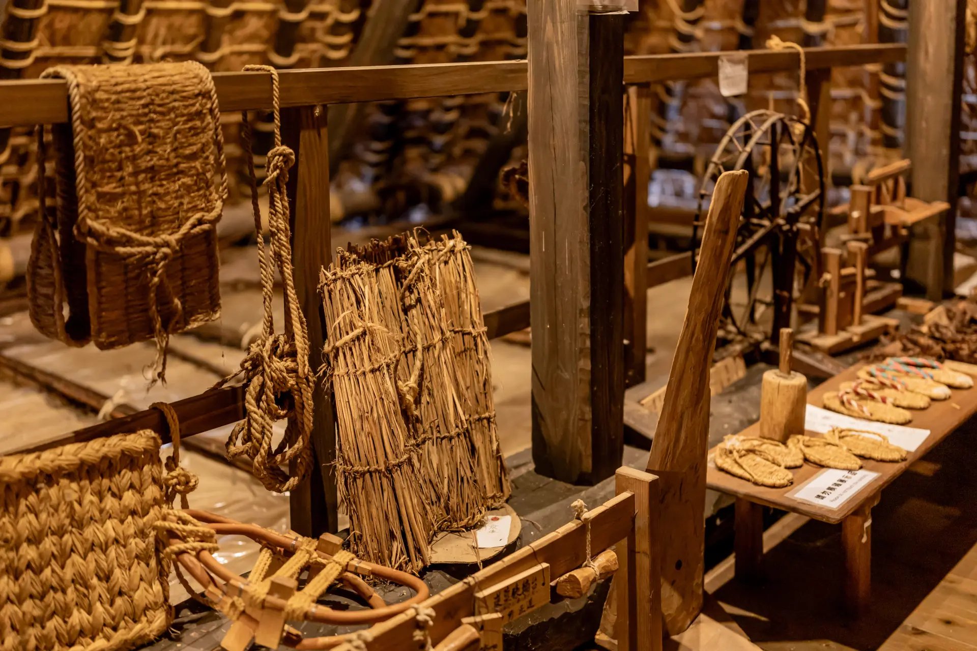 🎨 미야마 초가 지붕 미술관・향토 자료관 (미야마 카야부키 비주츠칸・교도 시료칸)